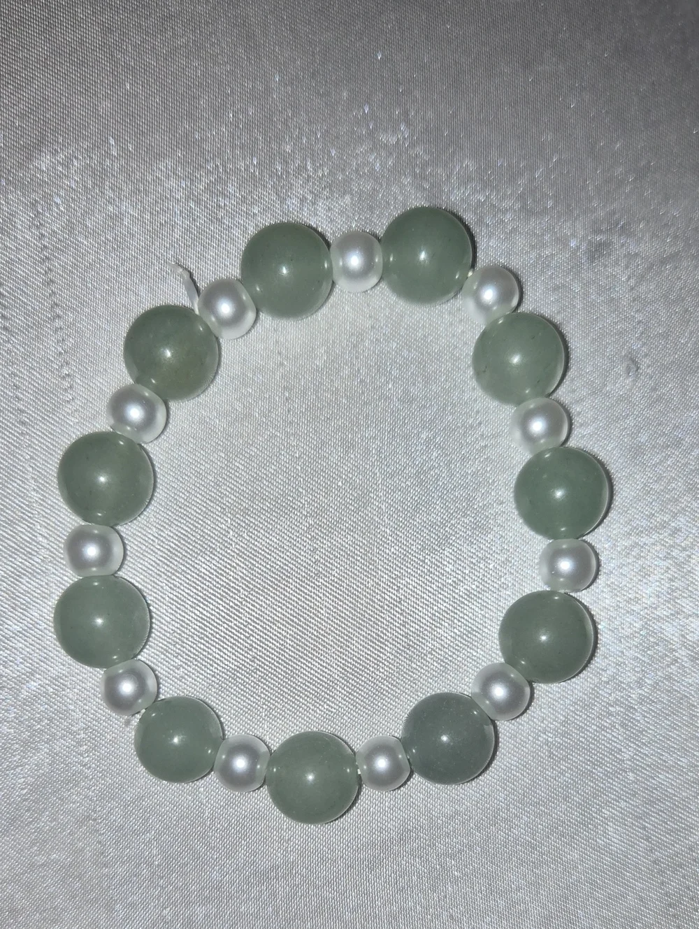 Green Jade & White Pearl Bead Stretch Bracelet